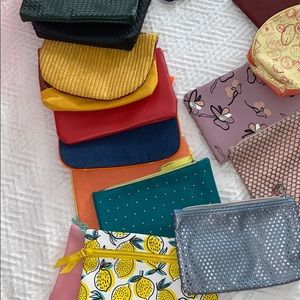 Ipsy cosmetics bags